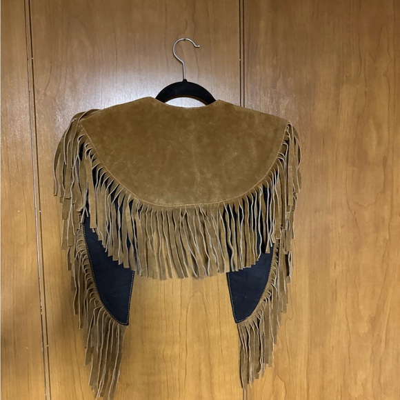 Understated Leather Wide Eyes Suede Fringe Collar - Picture 4 of 4